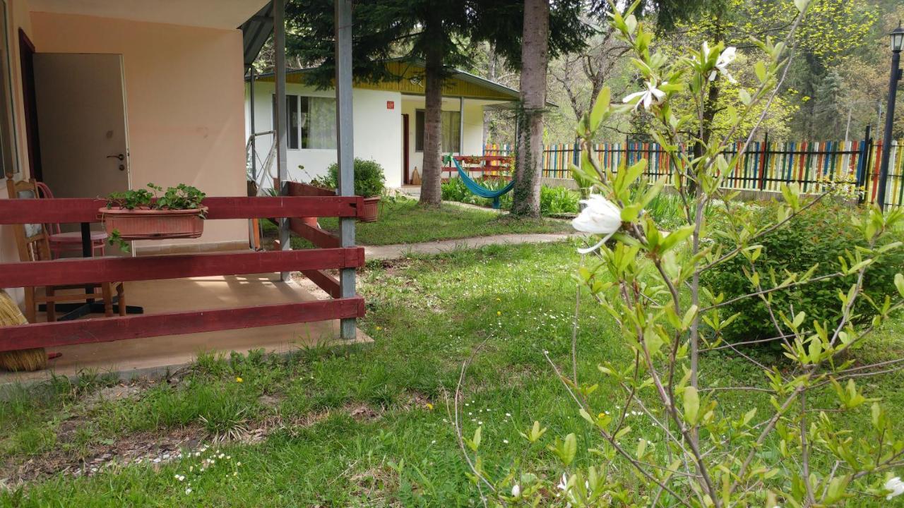 Cherni Osum Къща За Гости Дъга מראה חיצוני תמונה
